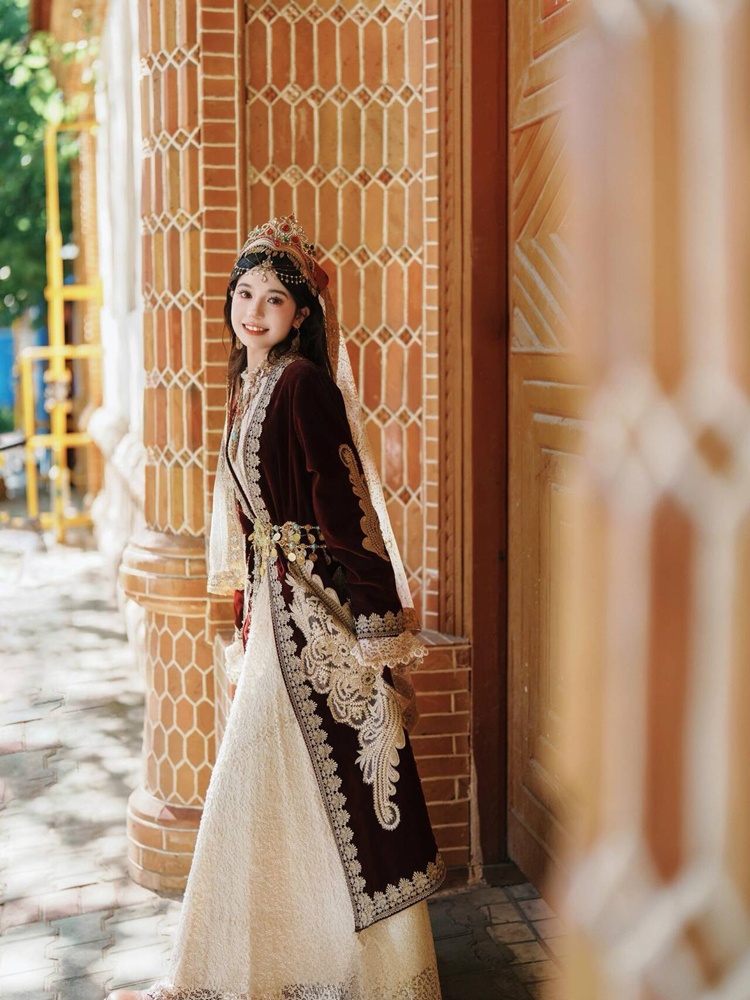 Yeni Etnik Azınlık Uygur Giyim - Ethnic Clothing & Online Fashion Store Khaadi Us incelemesi ve fiyatı